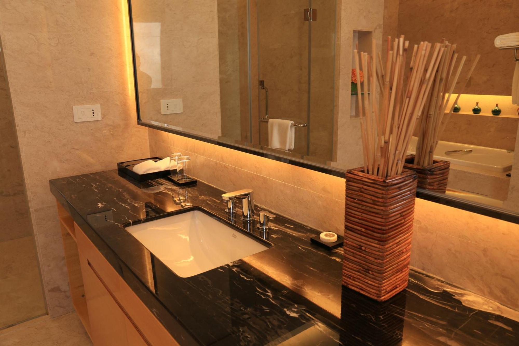 Hotel Changfeng Gloria Plaza 4*