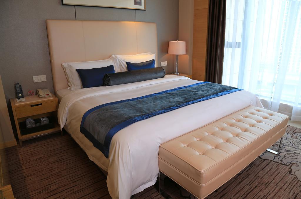 Changfeng Gloria Plaza Hotel 4*