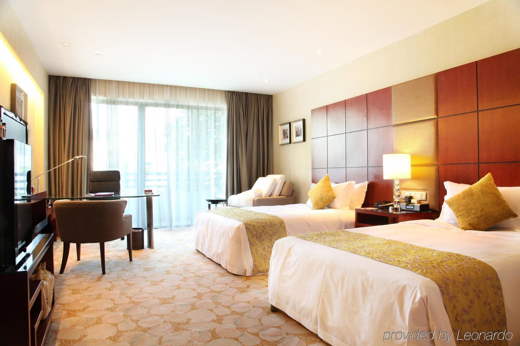 Hilton Science City, Free Shuttle Bus During Fair Guangzhou