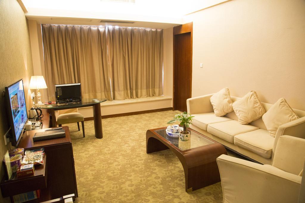 Long Zhou Grand Hotel Guangzhou