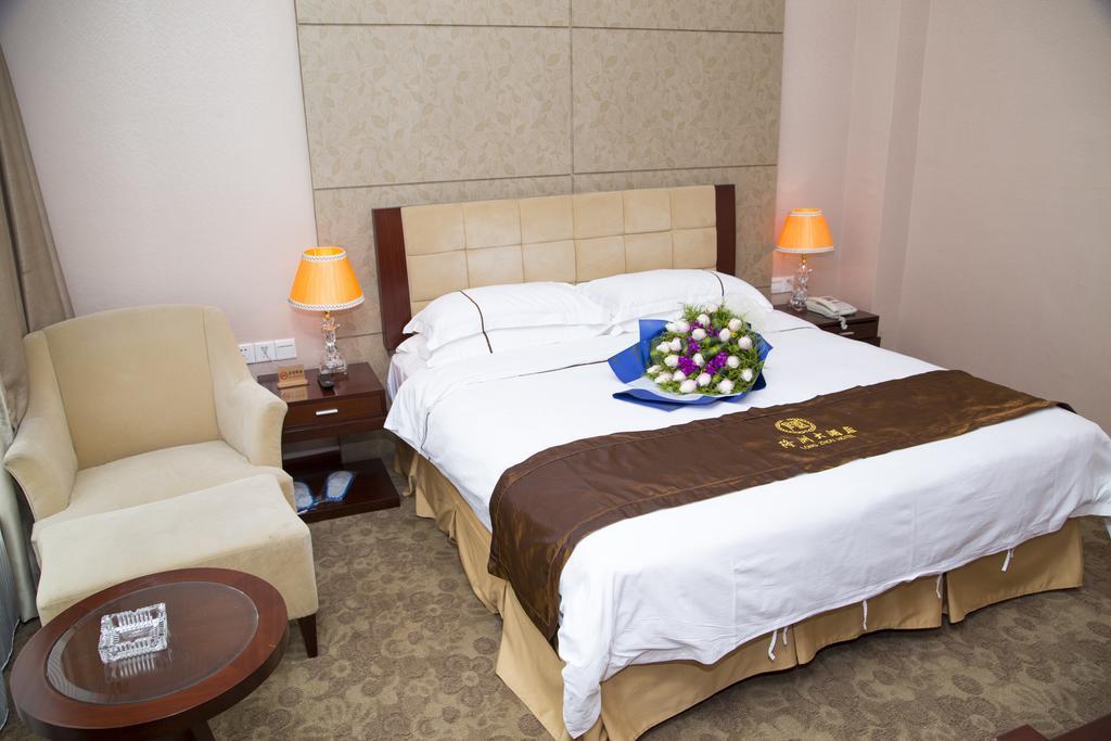 Long Zhou Grand