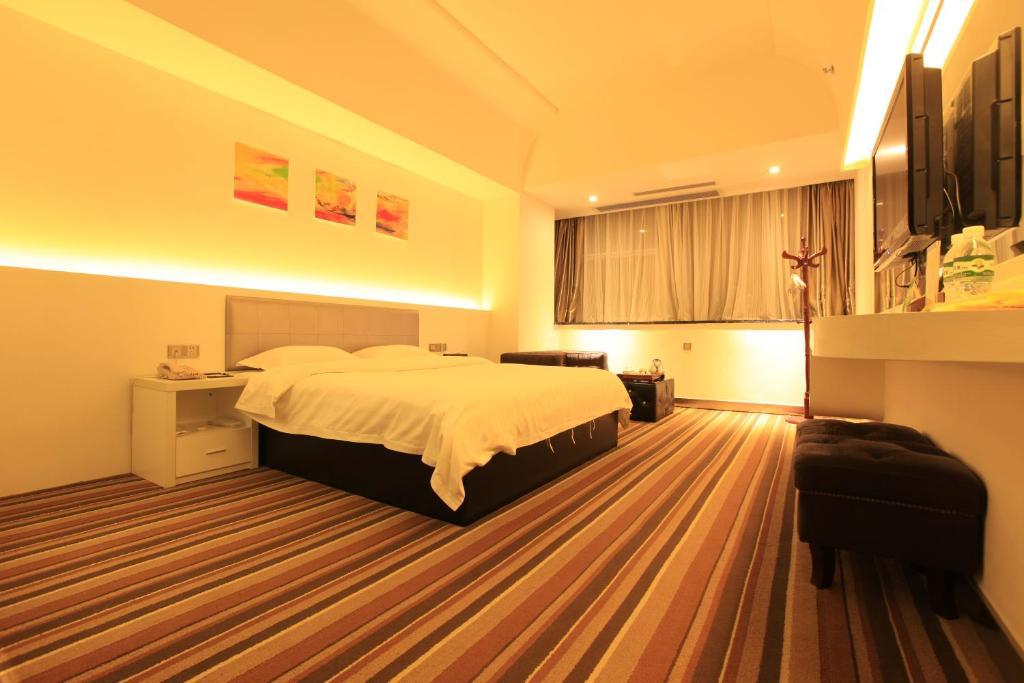 Hotel Shenghui 4*