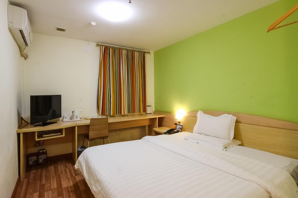 Hotel 7days Longkou East