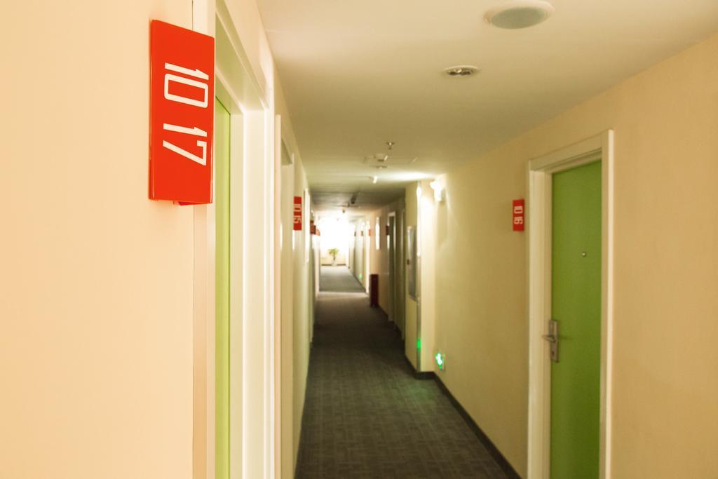 Hotel Hanting East Railway Station 2*