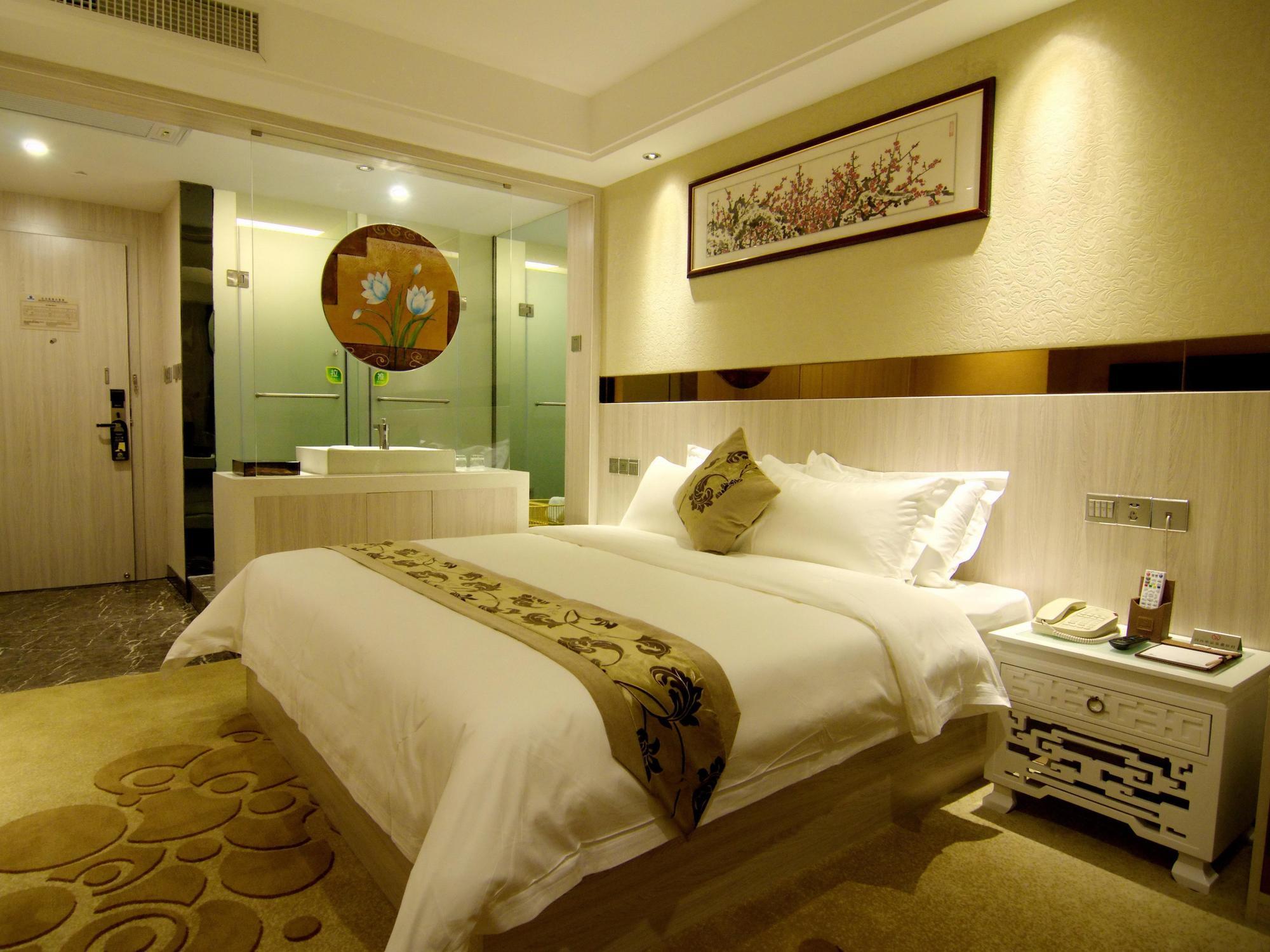 Hotel Paco Hotel Tianhe Coach Terminal Metro Satation Guangzhou-Free Shuttle Bus For Canton Fair