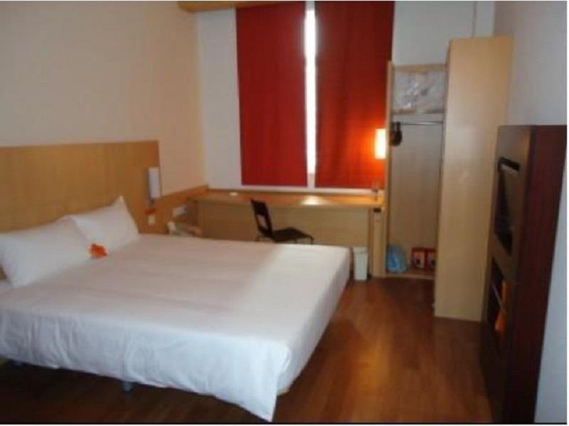 Hotel Dragon 168 Huadu North Railway Station Branch