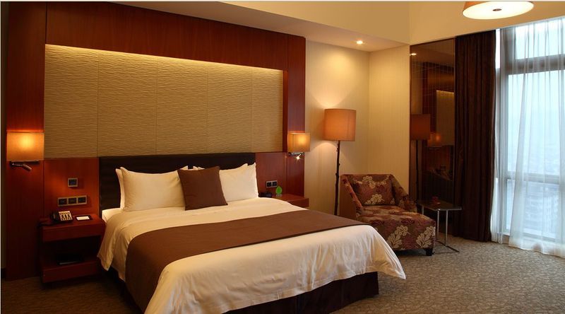 Hotel Vanburgh - Free Shuttle Bus Transfer During Fair
