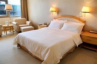Hotel Gangrun Beijing Road Branch 4*
