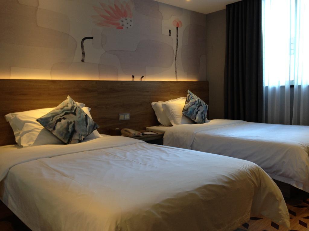 Hotel Paco Hotel-Guangzhou Shipaiqiao Metro Branch 4*