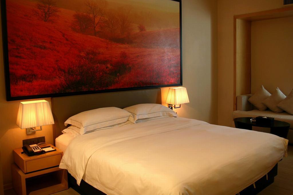 Hotel J-hotel