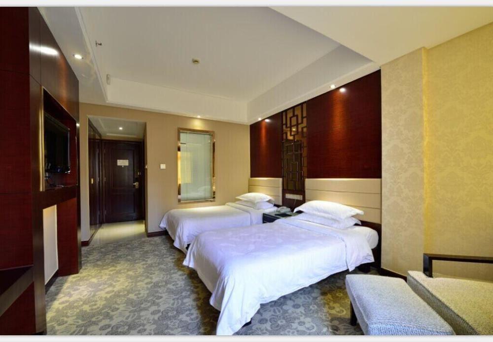Hotel Shanxi Grand 3*