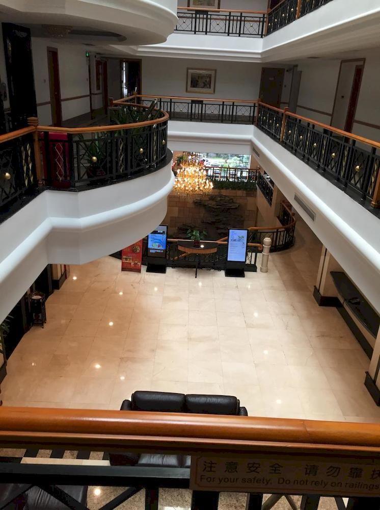 Hotel Yuehai 3*