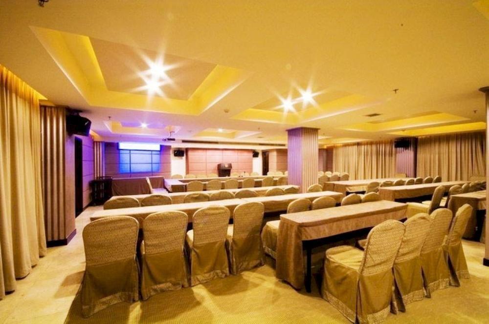Hotel Huadu New Phoenix Guangzhou