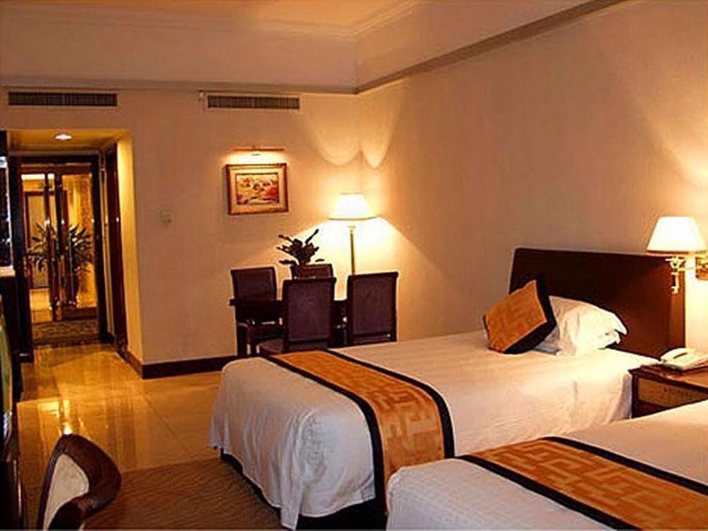 Hotel White Palace 4*