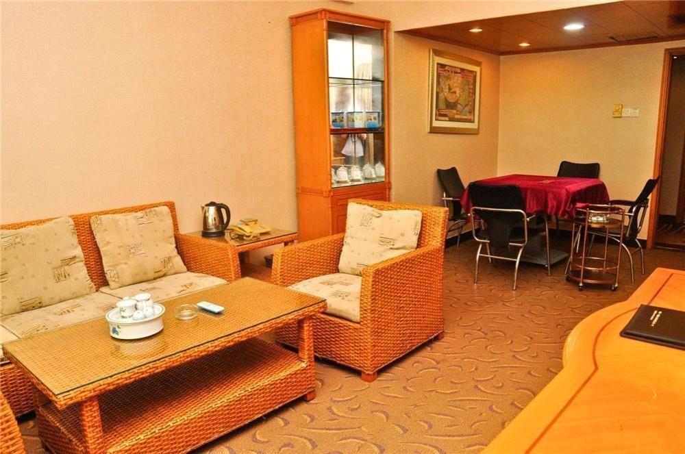 Hotel Lucky 3*