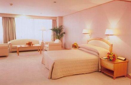 Hotel Gangrun Beijing Road Branch 4*
