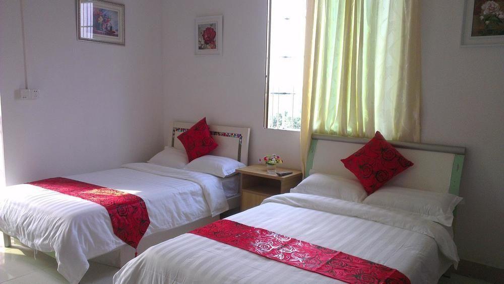 Junhua South Railway Station Hotel