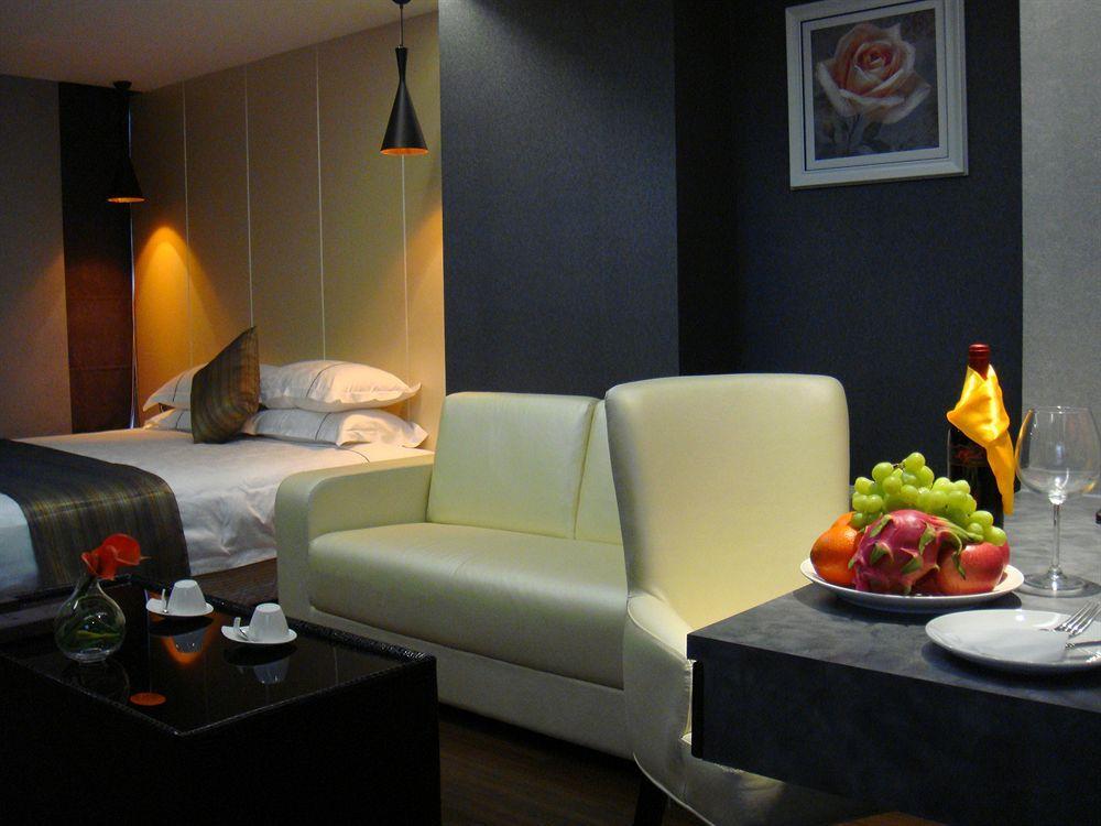 Q-city Hotel 3*