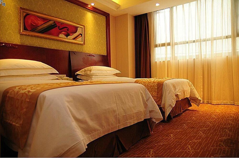 Vienna Dekang Road Hotel