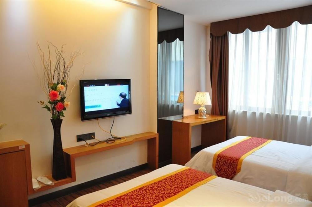 Nopo Grand International 3*
