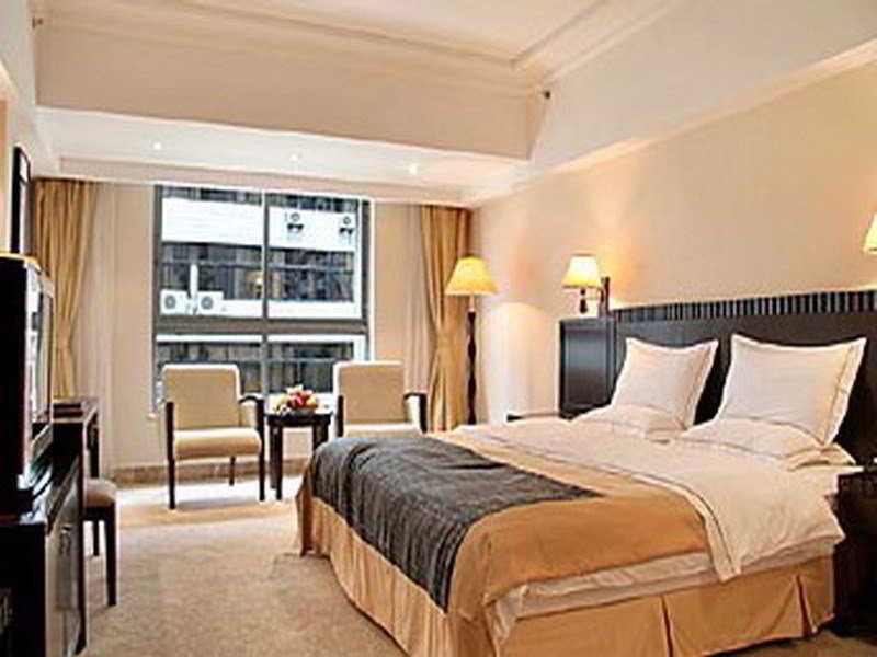 King Court Hotel