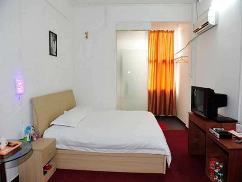 Hotel Junjia 2*
