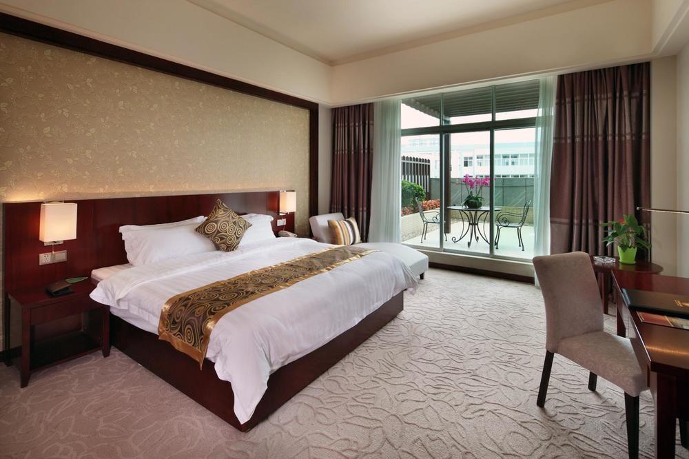 Star World Hotel