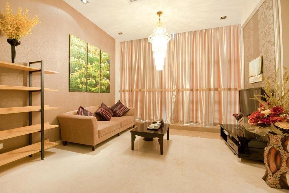 Yishang Service Hotel 4*