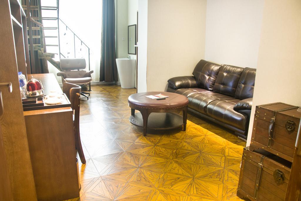 Hotel James Joyce Coffetel Tianhe North Tianrun Road 3*