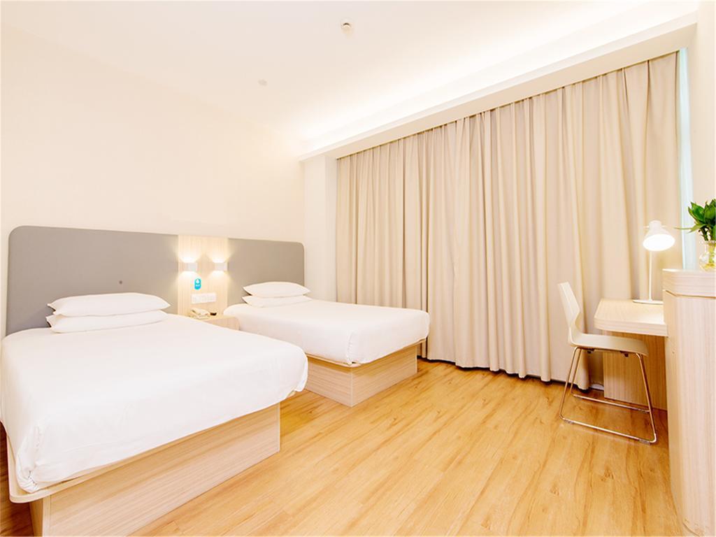 Hotel Hanting Express Dongshan Kou Metro Station 2*