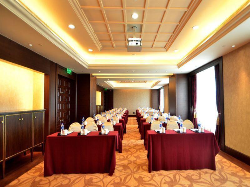 Hotel Airport Zone
