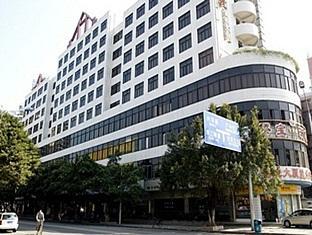Xana Lite - Fangcun Huadiwan Metro Station Hotel 3*