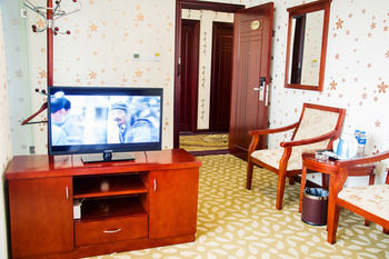 Huahai Business Airport Branch Hotel 3*