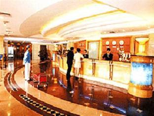 Golden Lake Hotel