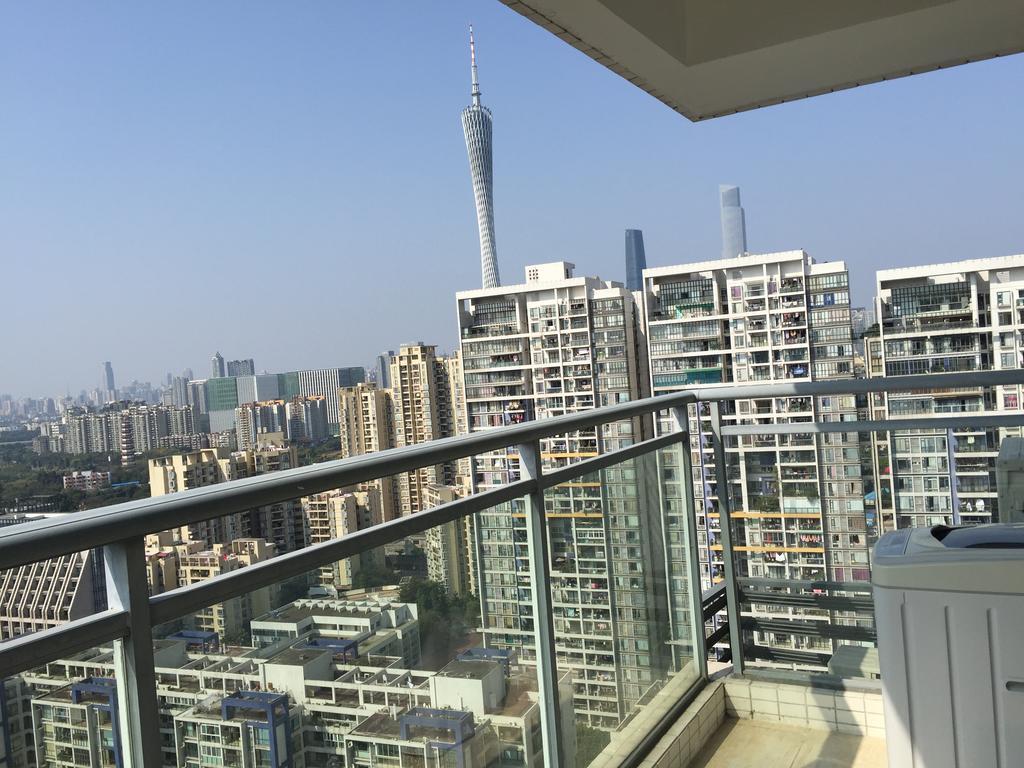 Longqiang International Apartment *
