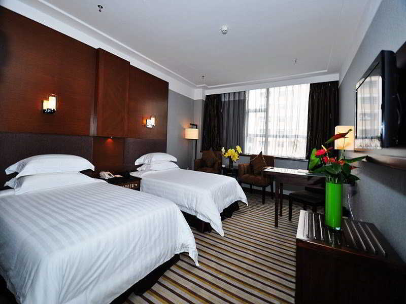 Poly Hotel, Hotel 3*