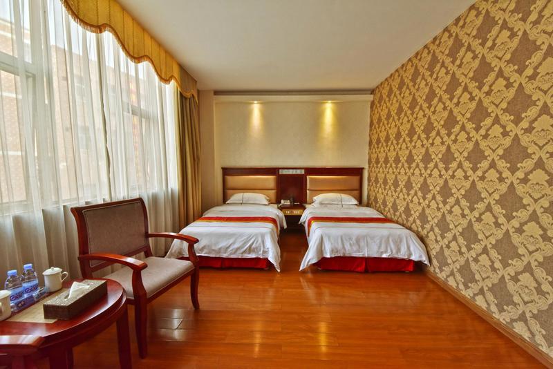 Hengdong Business Hotel 3*