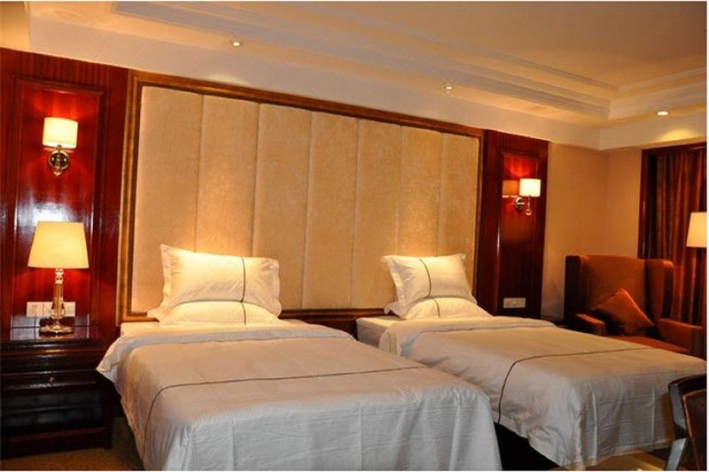 Borman Panyu Qiaonan Aoyuan Plaza Hotel