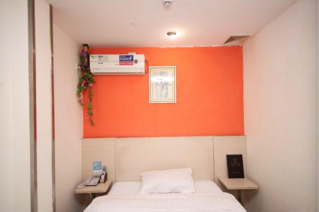 Yixin Business Hotel