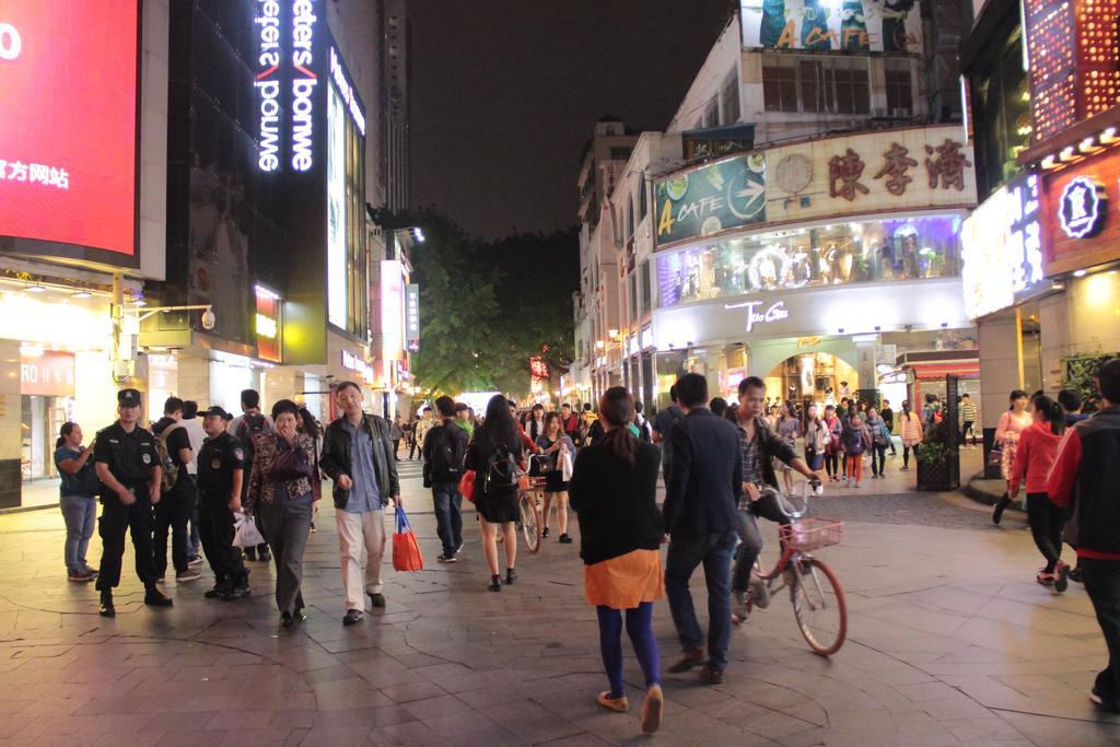 Hotel Jingfu 3*