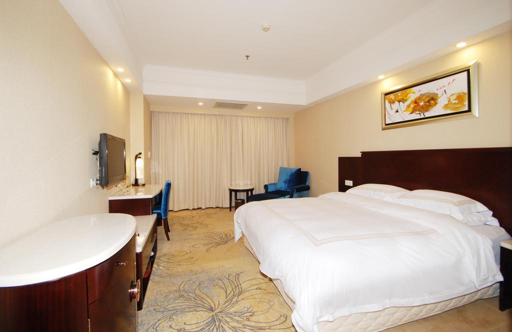 Overseas Chinese Friendship Hotel 3*