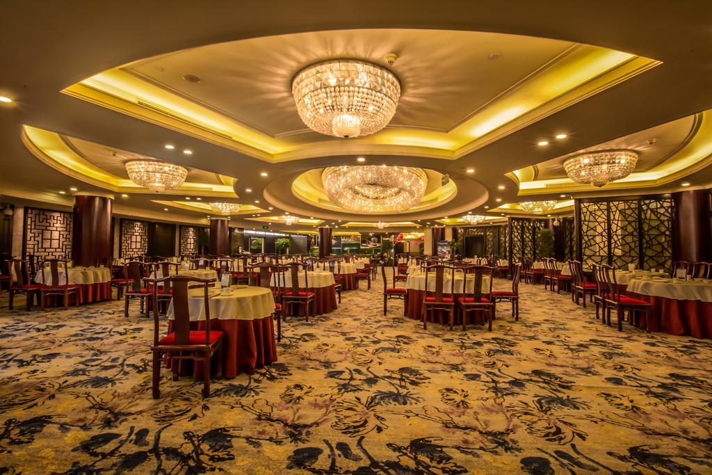 Hotel Soluxe - Overseas Buyers Registration Service&canton Fair Free Shuttle Bus 15 Apr To 05 5*