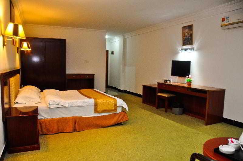 Hotel Guangdong Konggang 3*