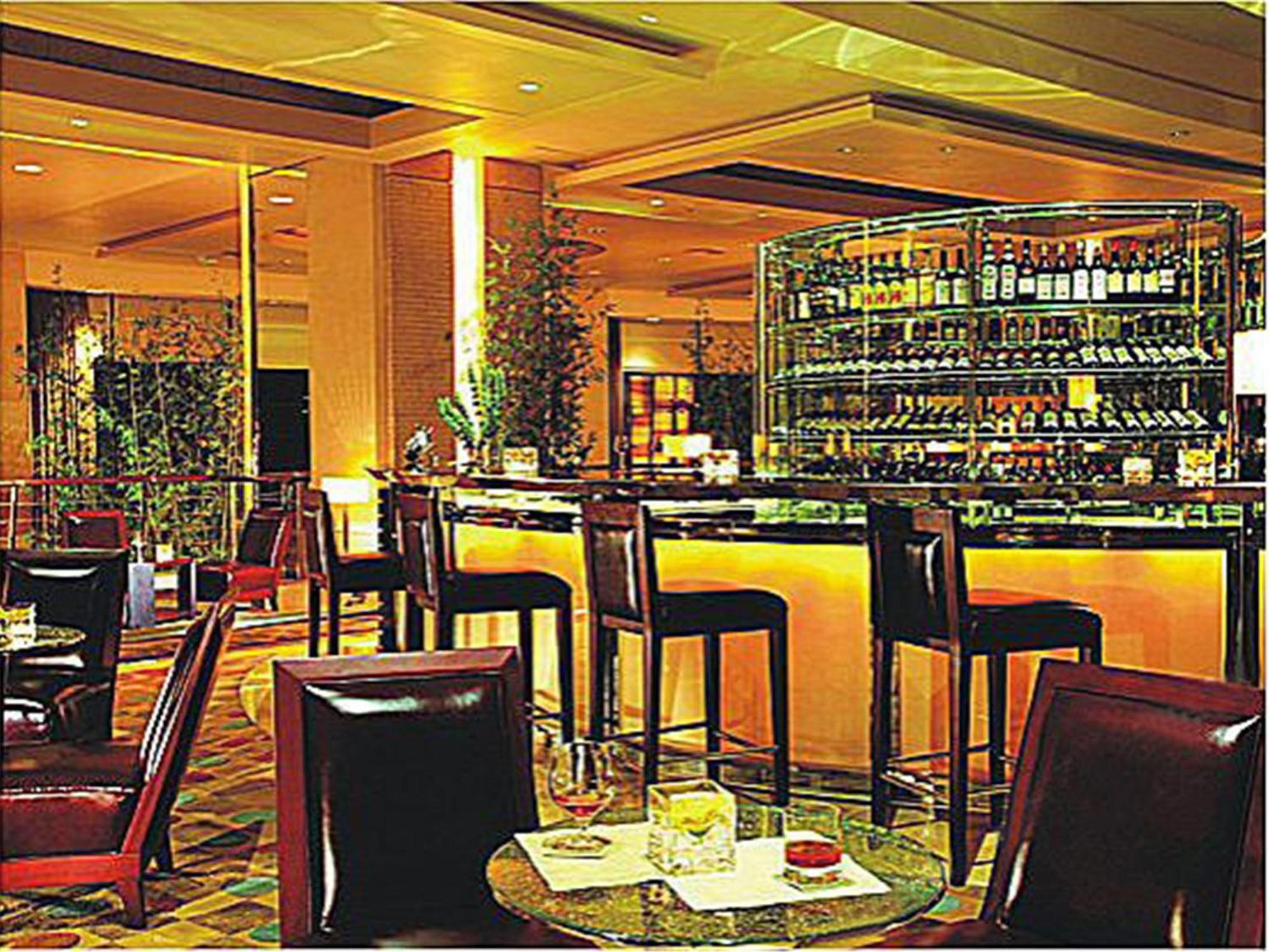 Hotel Nansha Grand 5*
