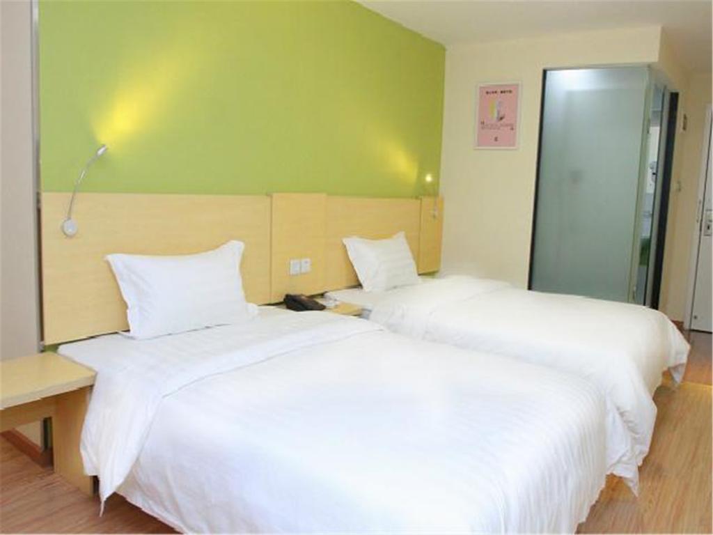 Hotel 7days Shangxiajiu Changshou Road Metro Branch 2*