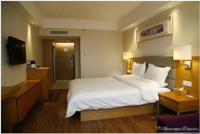 Starway Huanshi East Road Hotel