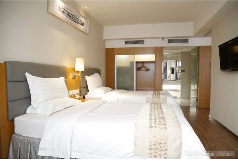 Hotel Starway Huanshi East Road 3*