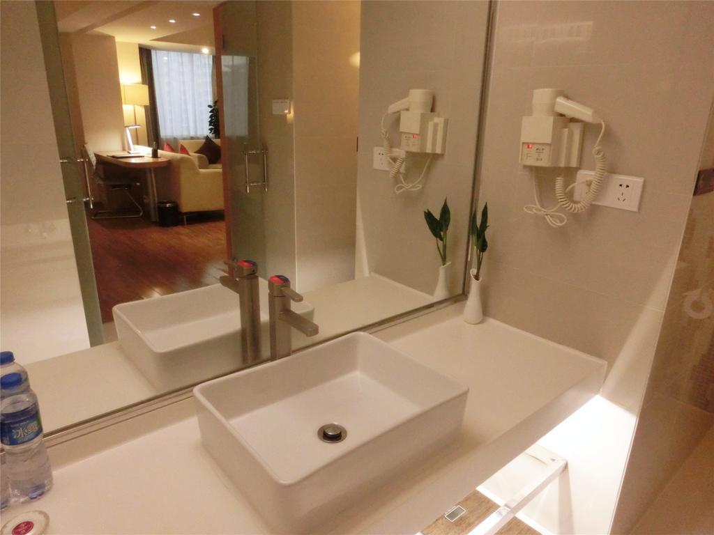 Hotel Orange Select Huanshi East Road 3*