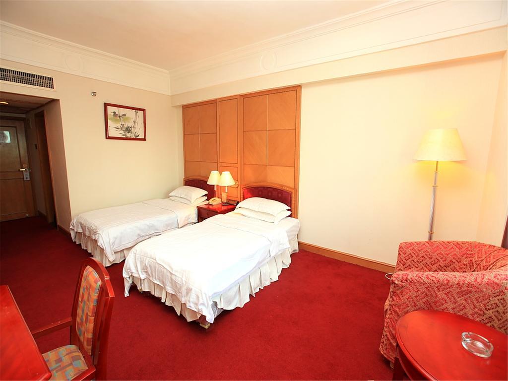 Gardford International Hotel 4*