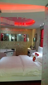 Theme Was Love Jiangwan Branch 2* Guangzhou